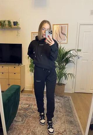 Women's black Fitness Tracksuit product image