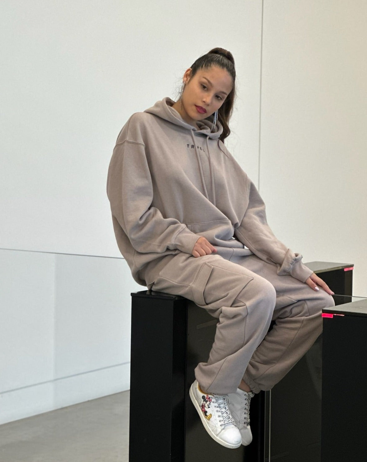 Travel Infinite Stone Tracksuit